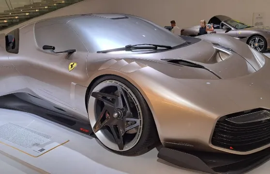 恩佐·法拉利博物館門票家庭（1位成人+1位小童）