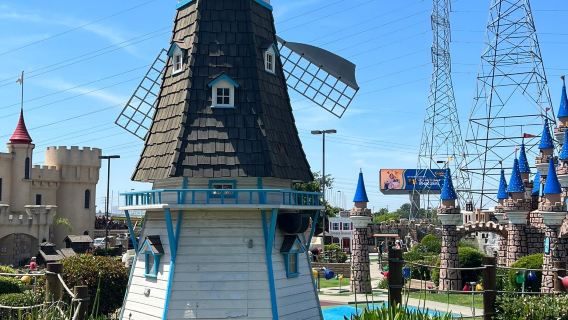 Roseville Golfland Sunsplash