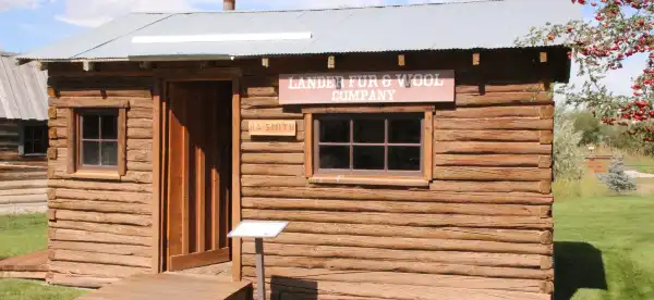 Hotels in Lander