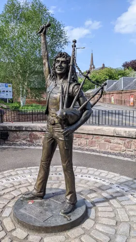 Bon Scott Statue