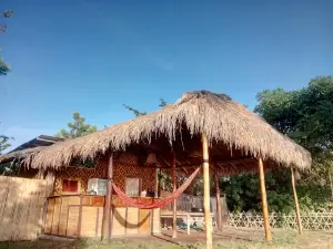 Pantai Montong Pal