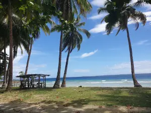 Pantai Eks Hotel Marouw