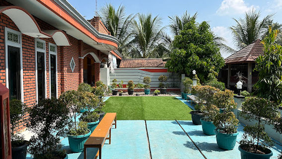 Kolam renang nusasari
