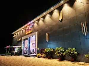 Ds^3 Cinema