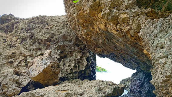 Toko taman ayu nganteb (TAN)