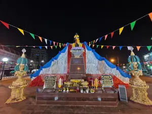 Praya Chai Sunthorn Monument