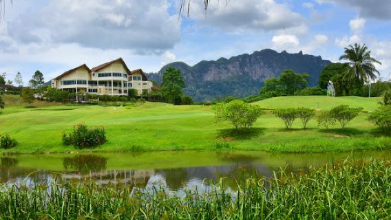 Ratchaprapha Dam Golf Course