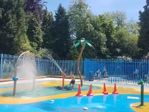 Droitwich Lido Park