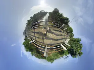 Tugu Taman KTM Telang