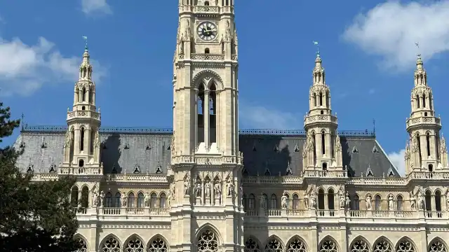 Hotels near Vienna City Hall