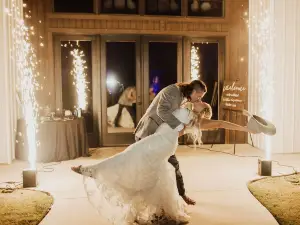 Greenleaf Barn Weddings and Events