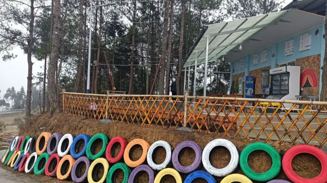 白岩露營基地