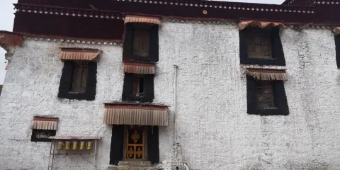 隆子縣自吾來寺