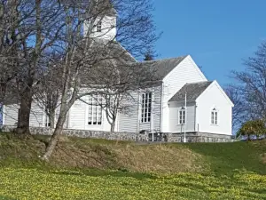 Aukra church