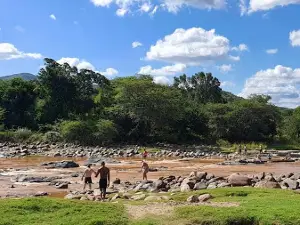 Shu Shu Hot Spring in Tugela River
