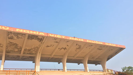 Stadium Quang Tri Town
