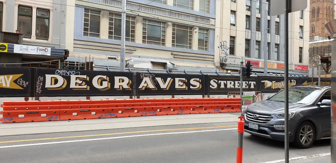 Hotels near Degraves St