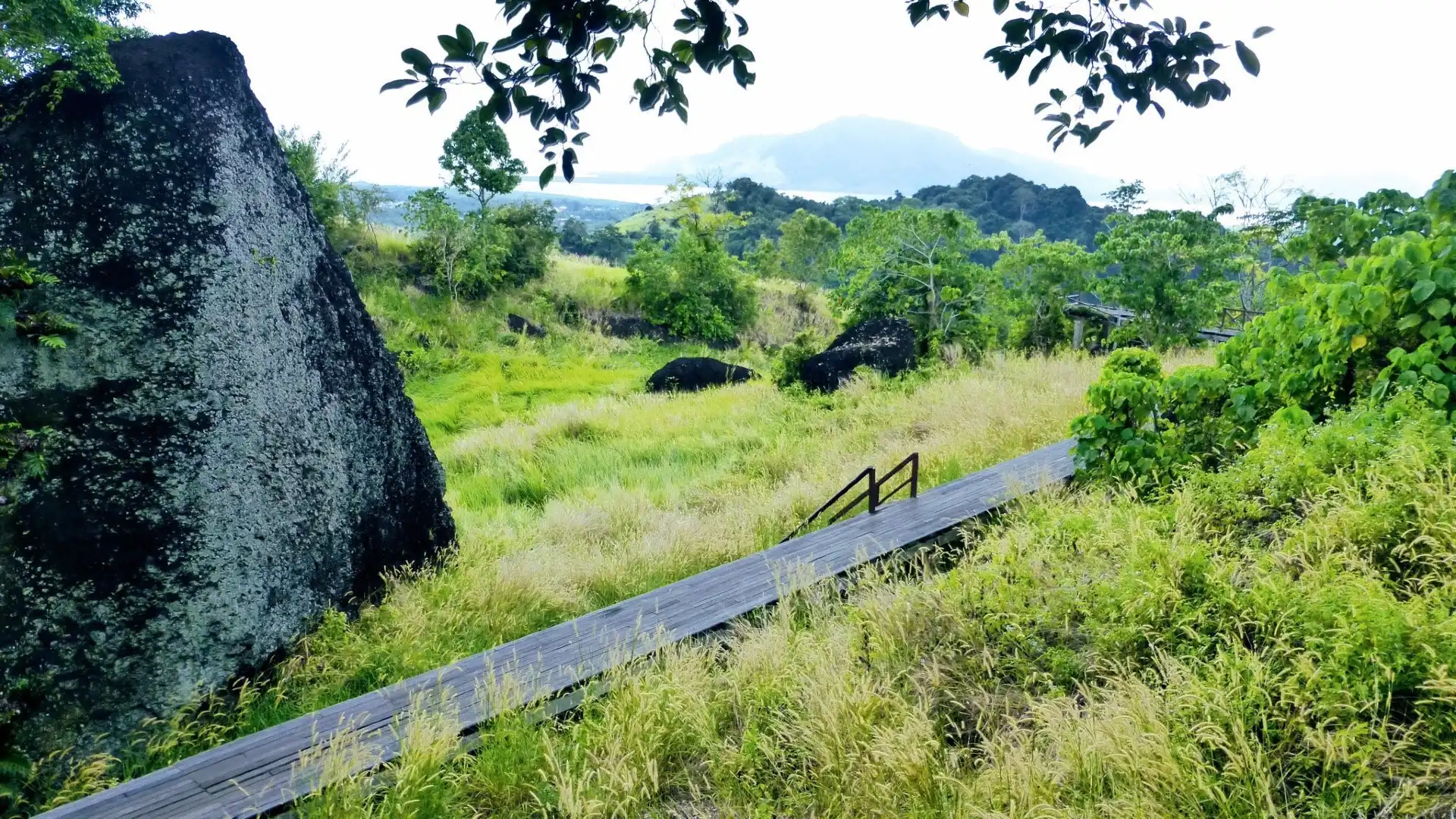 Hotels near Bukit Tengkorak Archaeological Site