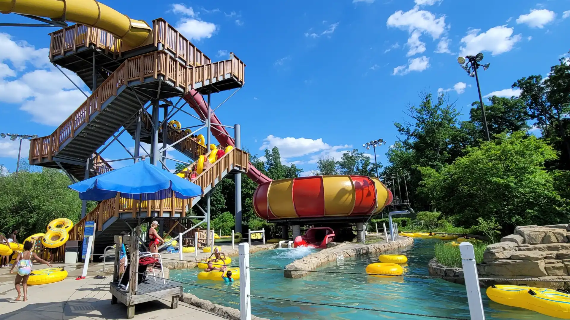 Hotels near Deep River Waterpark