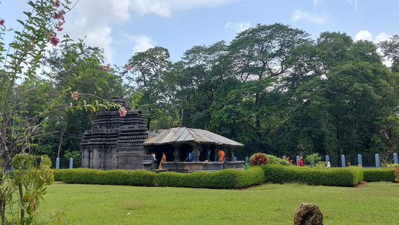 Kadamba Shri Mahadeva Temple, Tambdisurla