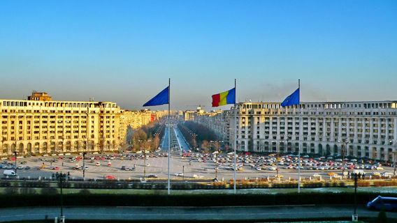 Constitution Square