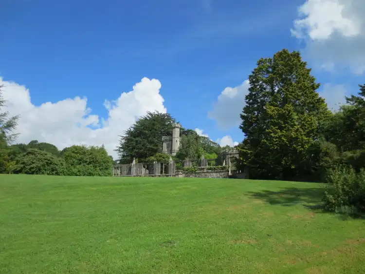 Hotels in Cookstown