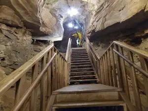 Laurel Caverns