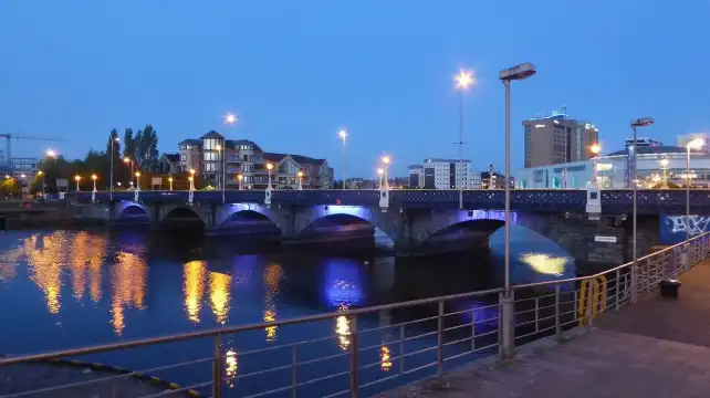 โรงแรมใกล้Lagan Weir