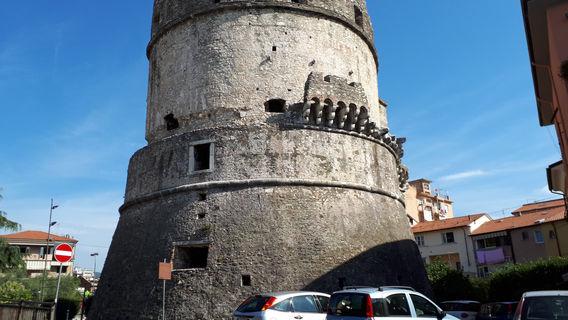 Tower of Castruccio Castracani