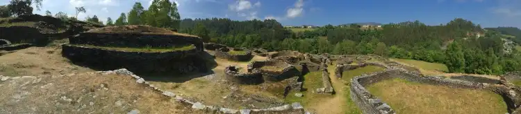 Các khách sạn ở Parque Historico del Navia