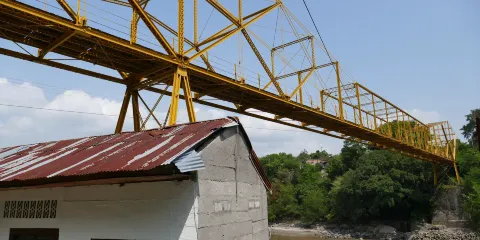 Puente Navarro