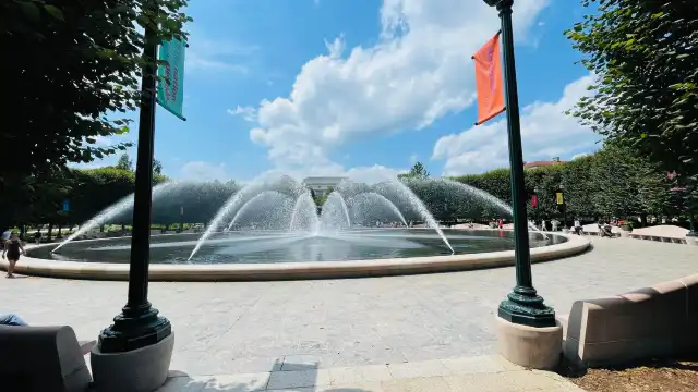 鄰近華盛頓國家藝術館雕刻園的酒店