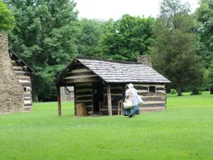 Schoenbrunn Village