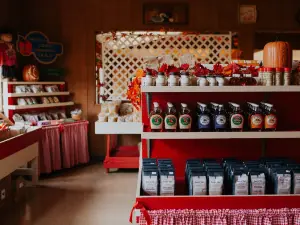 Plymouth Orchards & Cider Mill