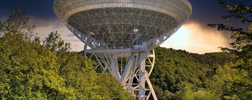 Effelsberg 100-m Radio Telescope