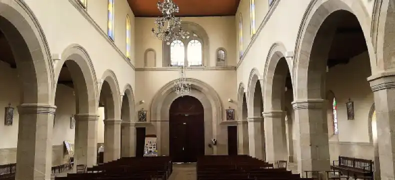 Hôtels à : Châlus