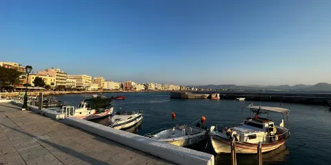 Paraliako Parko Loutrakiou