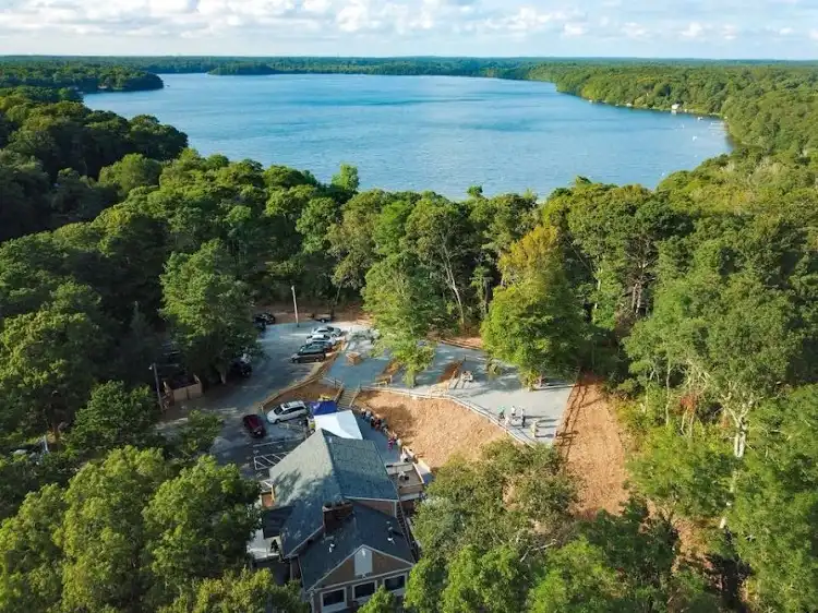 Hotels in Mashpee