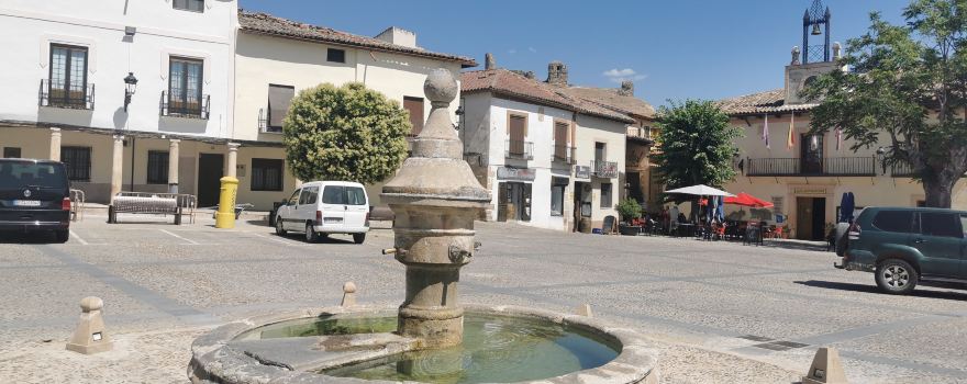 Plaza mayor de Cogolludo