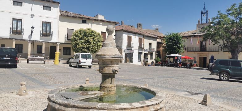 Plaza mayor de Cogolludo