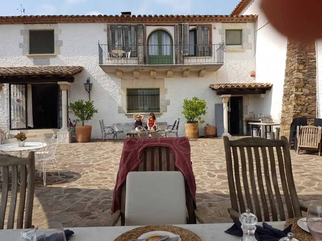 Hotels near Celler Brugarol