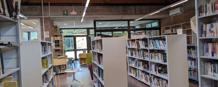 Biblioteca Comunale Amos Tragni
