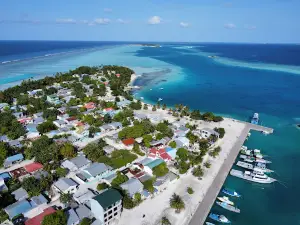 Maaenboodhoo Harbor
