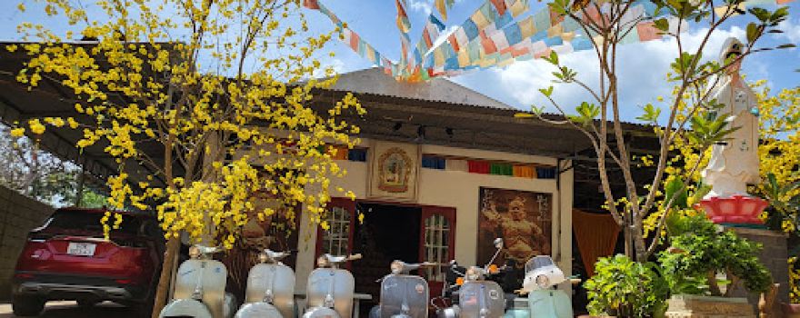 Chùa Tam Bảo (Konchog Gompa Ling)