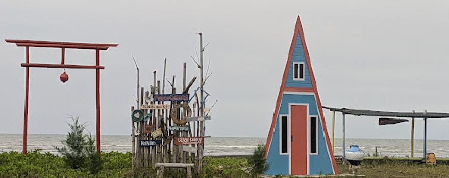 Wisata Pantai Pulau Cemara Sawojajar Brebes
