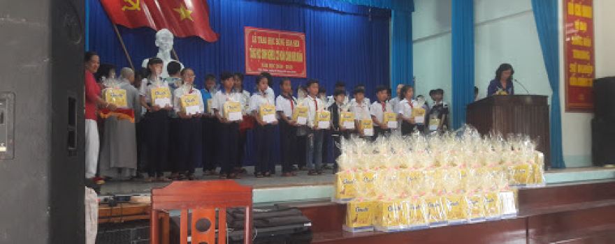 Nhà Thiếu Nhi Huyện Thủ Thừa