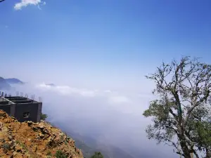 Jabal-e-aswad Park Peak Point
