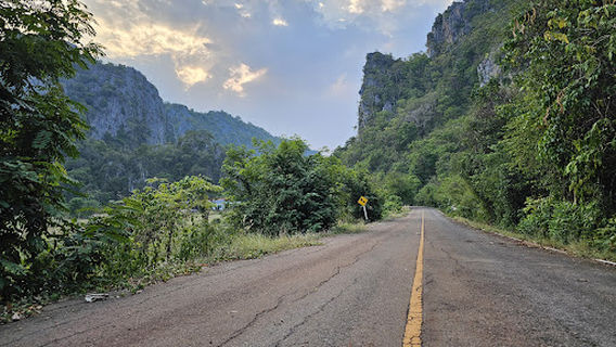 Khao Pla Ra (Cave Paintings)