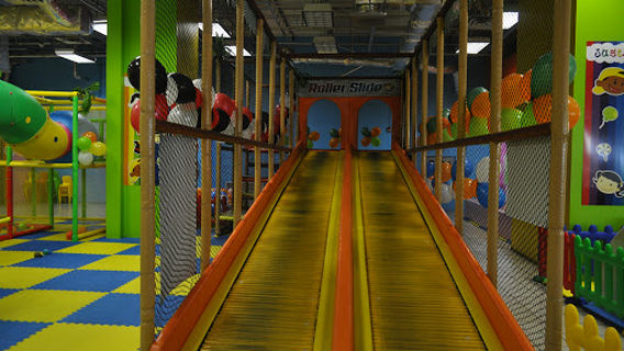 JUST 4 FUN PLAZA CAROLINA