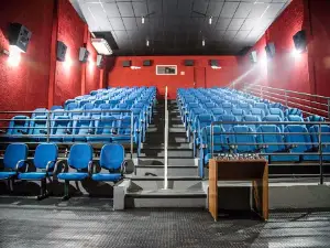 Cine Hos